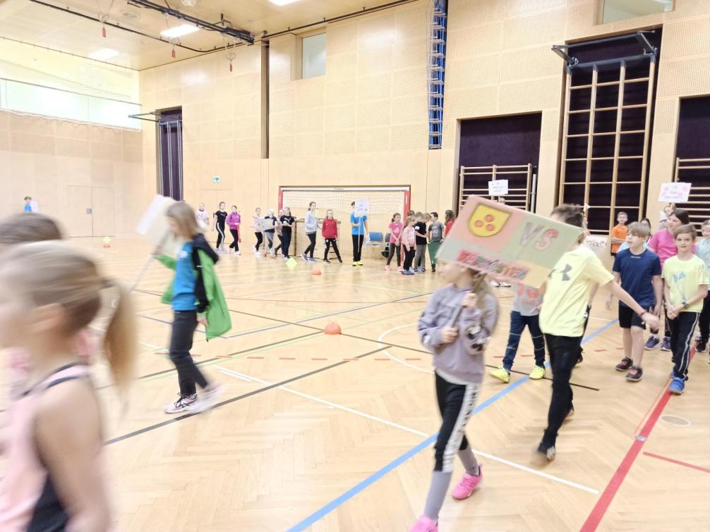 Einlaufen der Mannschaften